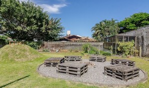Tempat makan outdoor