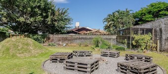 5BR House w/ Gourmet Area 400m From Beach Rfi0316