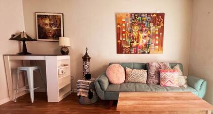 Charming 2-bedroom house, prime location NoLibs/ Fishtown with outdoor space