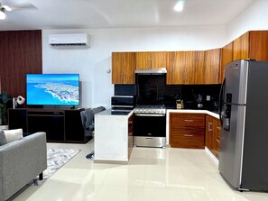 Deluxe Double Room | Private kitchen