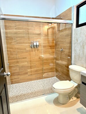 Deluxe Double Room | Bilik Mandi