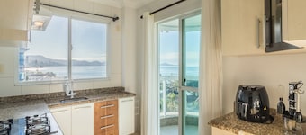 Sea View Apartment 130m From the Beach Rdk0801