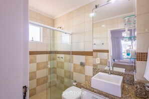 Basic-Apartment | Badezimmer