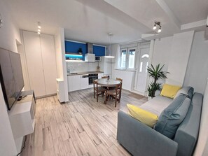 Smart-tv och en stereo