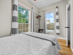 2 bedrooms, WiFi, bed sheets - Pleasant 2-bedroom house six minutes from Rivercenter mall and nearby hospital (San Antonio)