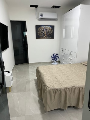 3 室のベッドルーム、インターネット、ベッドシーツ