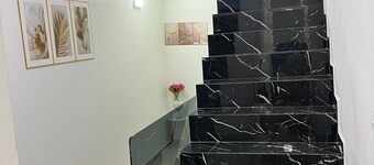 House near the beach with hot tub, pet friendly