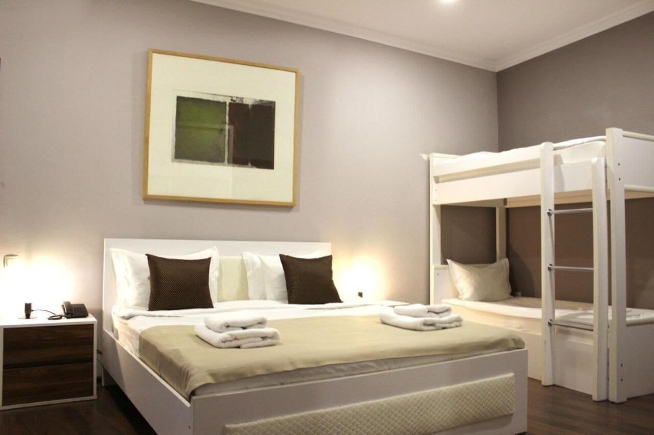 ห้องดีลักซ์ทริปเปิล | ตู้นิรภัยในห้องพัก, ห้องพักตกแต่งอย่างมีเอกลักษณ์, ตกแต่งพิเศษโดยเฉพาะ