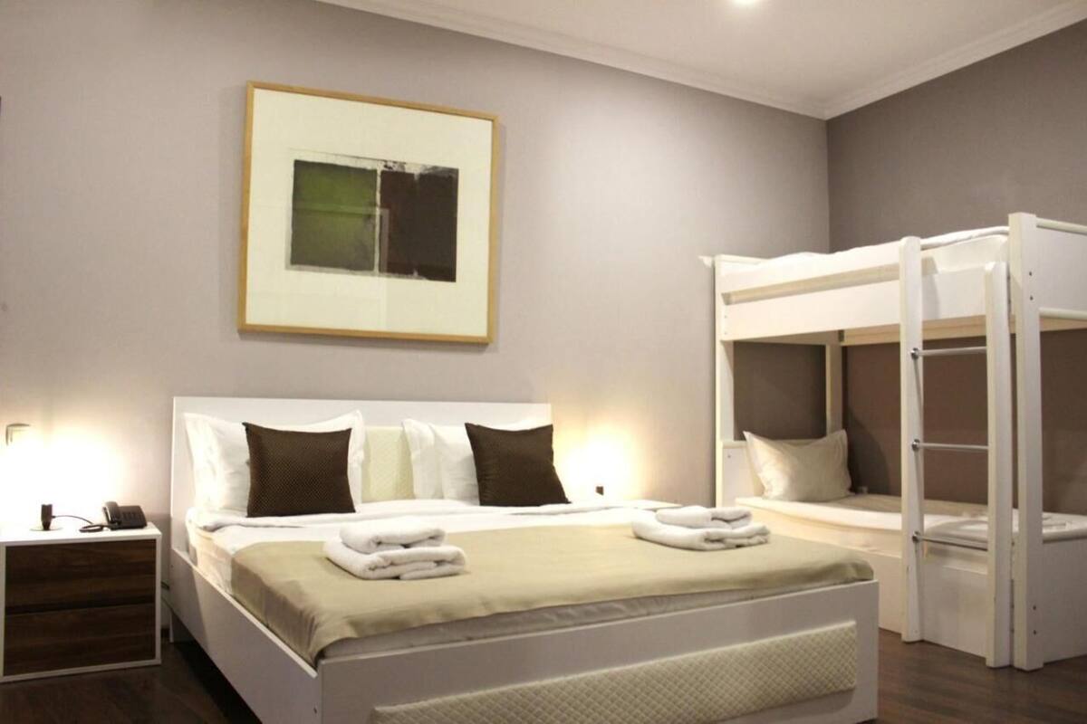 Deluxe Triple Room | Frette Italian sheets, premium bedding, down comforters