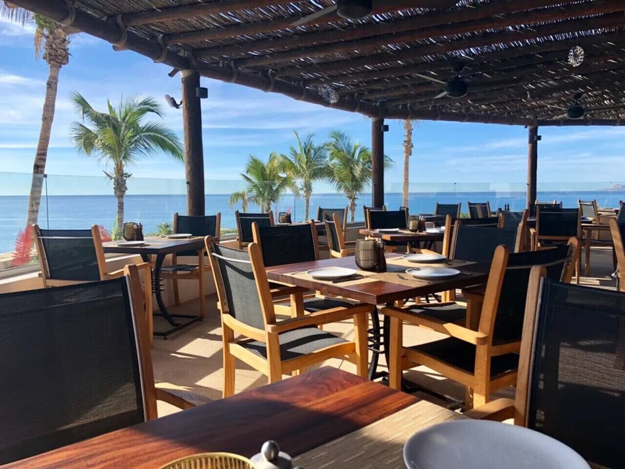 تناول الطعام بالخارج