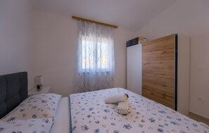 2 bedrooms, free WiFi