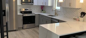 Charming 3-bedroom Ranch in delightful Dover with AC