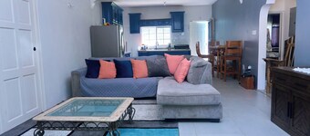 Charming 2-bedroom cottage in delightful Portland ,Jamaica West Indies with AC