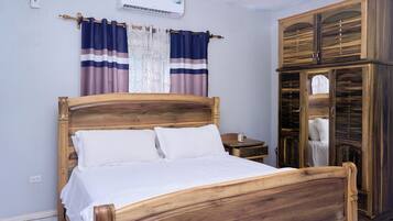 2 dormitorios, tabla de planchar con plancha, wifi y ropa de cama