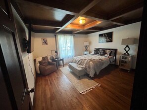 5 Schlafzimmer, Bügeleisen/Bügelbrett, Reisekinderbett, kostenloses WLAN