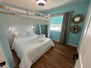 Iron/ironing board, travel cot, WiFi, bed sheets