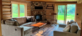 Trout Hollow Waterfront Cabin 2 BR, Sleeps 6, Riverfront Hottub Traverse City Mi