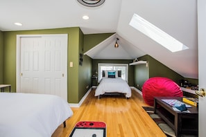 4 chambres, fer et planche à repasser, Wi-Fi, draps fournis