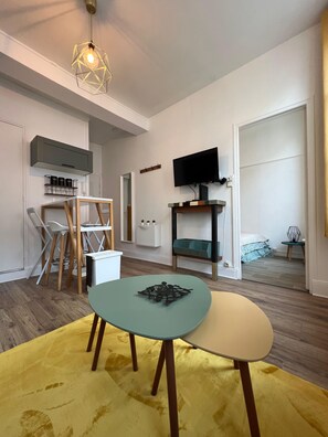 1 makuuhuone, työpöytä, silitysrauta/-lauta, ilmainen Wi-Fi