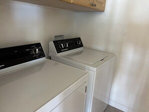 Interior - Sunsets in St Augustine (St. Augustine)