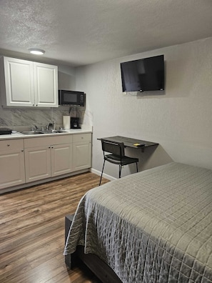 1 chambre, fer et planche à repasser, Wi-Fi gratuit, draps fournis