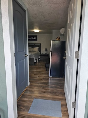 1 bedroom, iron/ironing board, Internet, bed sheets