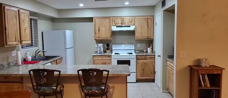 電子レンジ、オーブン、コンロ、食器洗い機