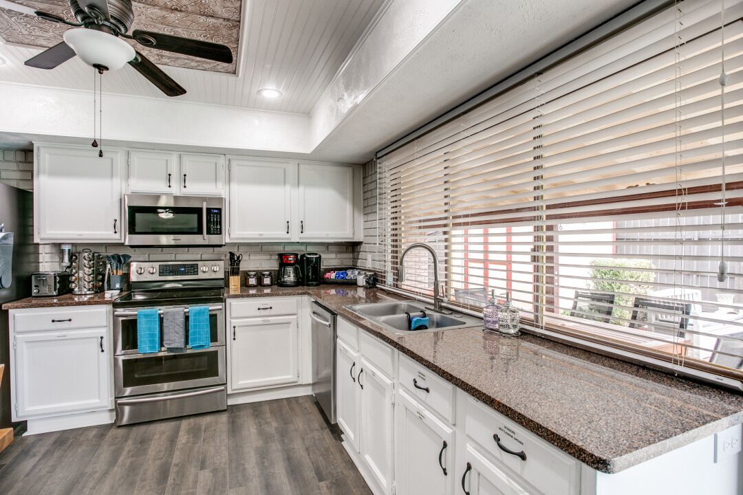 Microwave, oven, stovetop, dishwasher