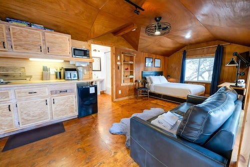 Jacuzzi - Zion Rangers Suite - Zion View