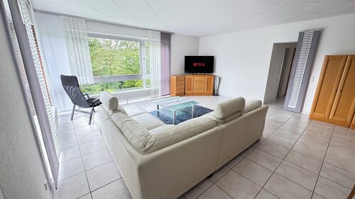 130 sqm apartment with garden and parking space