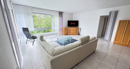 130 sqm apartment with garden and parking space