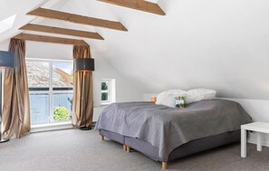 2 bedrooms, free WiFi