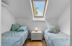 2 bedrooms, free WiFi