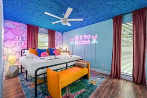 5 chambres, fer et planche à repasser, lit parapluie, Wi-Fi gratuit