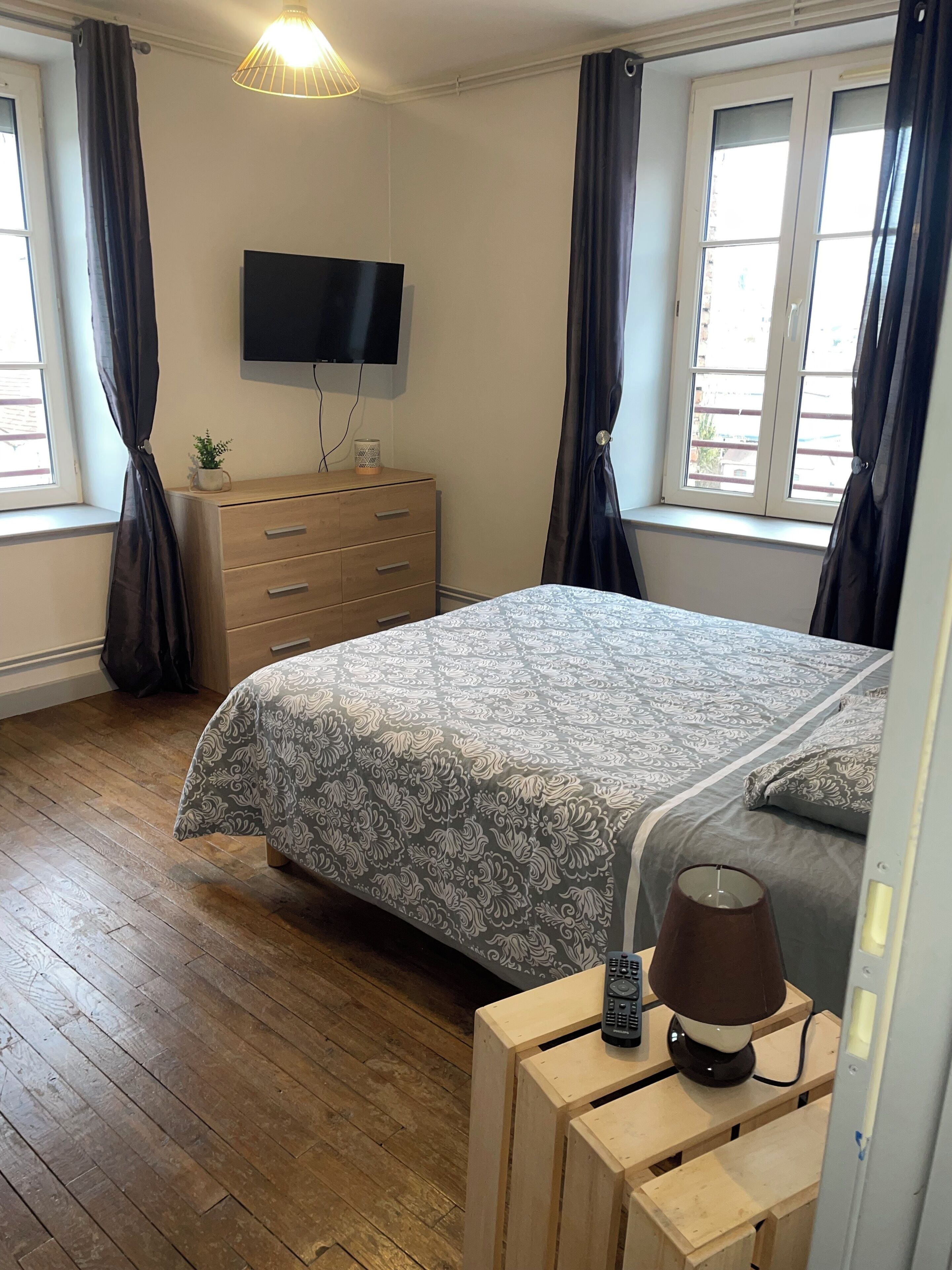 2 chambres, lit parapluie, Wi-Fi gratuit, draps fournis