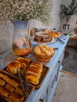 Desayuno buffet incluido todos los días 
