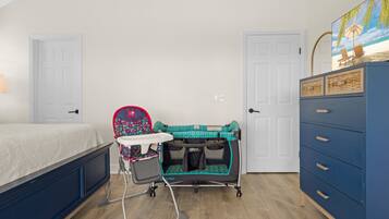 4 Schlafzimmer, Bügeleisen/Bügelbrett, Reisekinderbett, kostenloses WLAN