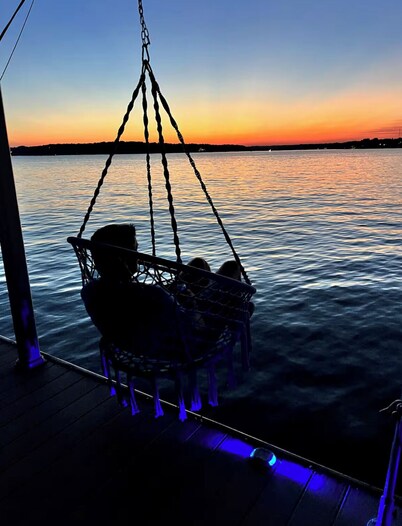 15min to Winstar Casino-Lakehouse Retreat, Gorgeous views w/path to the lake