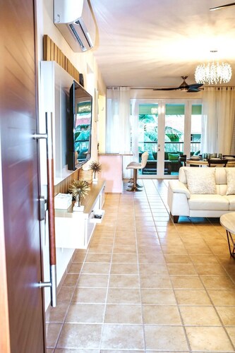 Soothing 3-bedroom apartment with AC in Humacao