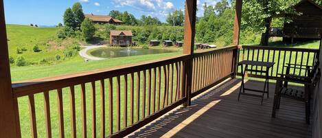 المنطقة المحيطة بالمنشأة