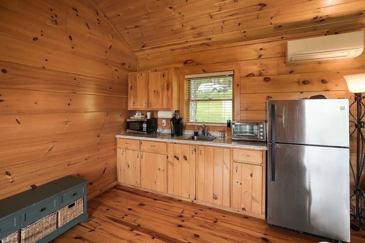 Fridge, microwave, coffee/tea maker, toaster