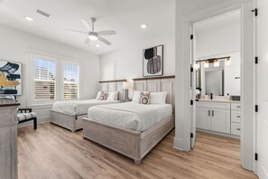 4 Schlafzimmer, Bügeleisen/Bügelbrett, WLAN, Bettwäsche