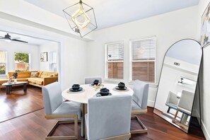 Dining - 2026 World Cup Ready| Pool Tbl| 10 Min from Downtown (Houston)