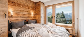 Charming 4* Superior apartment with parking and shops nearby