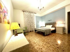 2 bedrooms, iron/ironing board, free WiFi, bed sheets - Opera in Love - Relax, Music and Love in Verona (Verona)