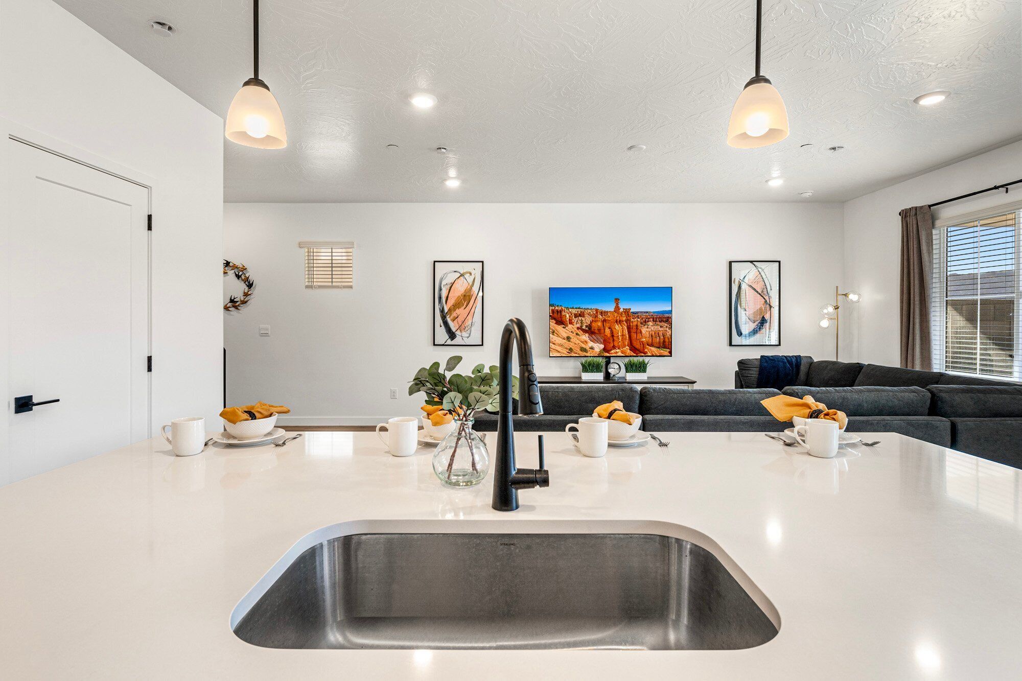 Skyline 1645, Fire Pit, Paddle Boards, Ev Charger, Resort Access - St. George, USA