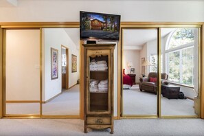 4 Schlafzimmer, kostenloses WLAN, Bettwäsche