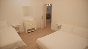 2 sovrum, strykjärn/strykbräda, gratis wi-fi och sängkläder