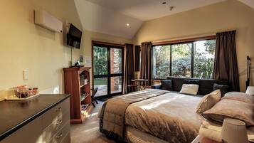 1 habitación, tabla de planchar con plancha, wifi y ropa de cama