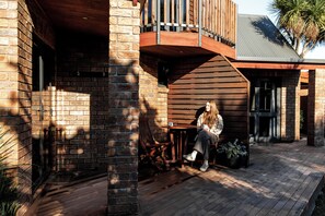 Terrace/patio - First Light Kaikoura | Unit 1 | KK43601 (Kaikoura)